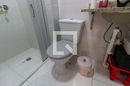 Apartamento para alugar com 74m², 2 quartos e 1 vagaDetalhe do banheiro da suíte