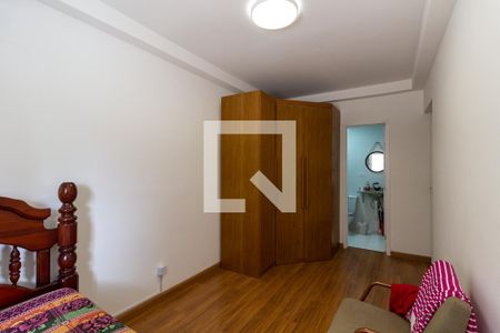 Apartamento para alugar com 74m², 2 quartos e 1 vagaSuíte