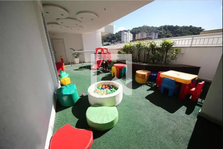 Apartamento à venda com 65m², 2 quartos e 1 vaga Apartamento à venda com 65m², 2 quartos e 1 vagaÁrea comum - playground