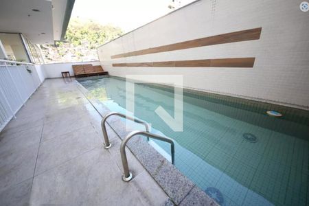 Apartamento à venda com 65m², 2 quartos e 1 vaga Apartamento à venda com 65m², 2 quartos e 1 vagaÁrea comum -piscina