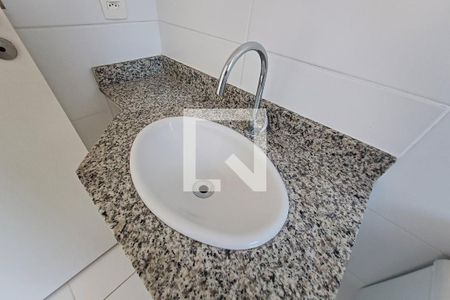 Apartamento à venda com 65m², 2 quartos e 1 vaga Apartamento à venda com 65m², 2 quartos e 1 vagaBanheiro da Suíte