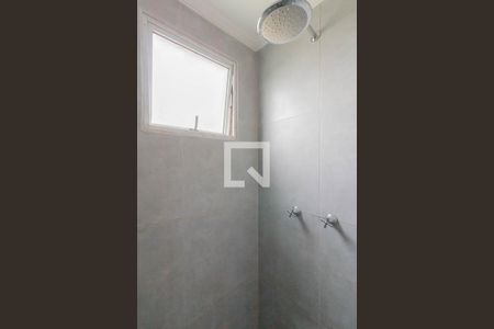 Apartamento para alugar com 45m², 2 quartos e 1 vaga Apartamento para alugar com 45m², 2 quartos e 1 vagaBanheiro
