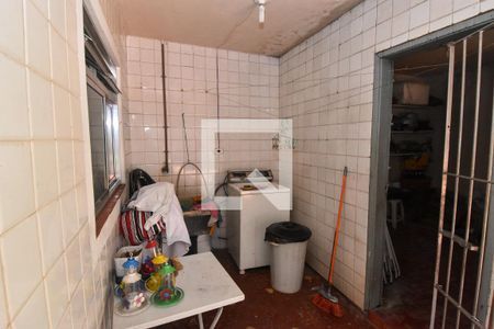 Casa à venda com 600m², 2 quartos e 3 vagasÁrea de Serviço
