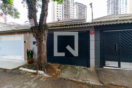 Casa à venda com 280m², 3 quartos e 3 vagasFachada