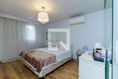 Casa à venda com 280m², 3 quartos e 3 vagasSuíte