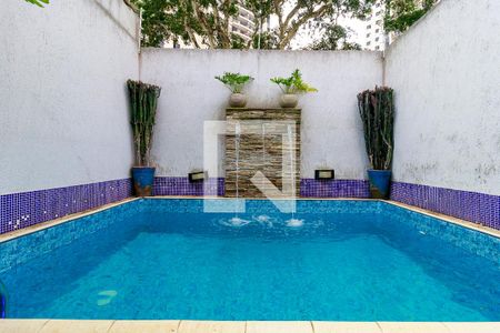 Casa à venda com 280m², 3 quartos e 3 vagasPiscina