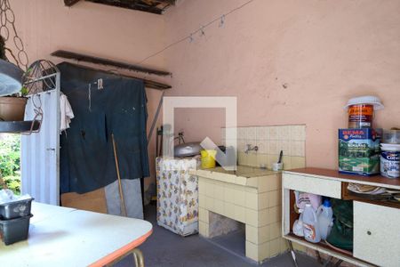 Casa à venda com 204m², 2 quartos e 3 vagas Casa à venda com 204m², 2 quartos e 3 vagasÁrea de Serviço