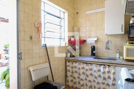 Casa à venda com 204m², 2 quartos e 3 vagas Casa à venda com 204m², 2 quartos e 3 vagasCozinha