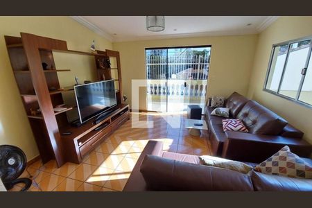 Casa à venda com 3 quartos, 147m² em Jardim Odete, São Paulo