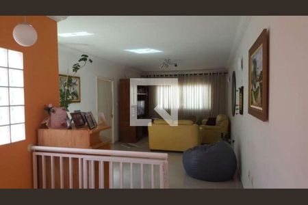 Casa à venda com 3 quartos, 200m² em Jardim Pinheiros, São Paulo