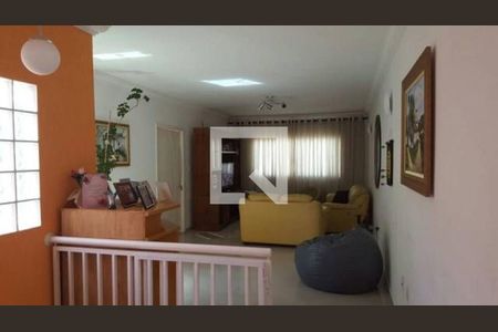 Casa à venda com 3 quartos, 200m² em Jardim Pinheiros, São Paulo