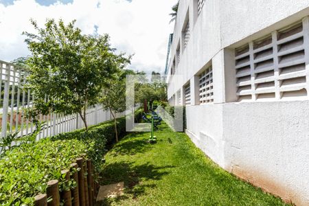 Apartamento para alugar com 98m², 2 quartos e 2 vagasÁrea comum - Playground