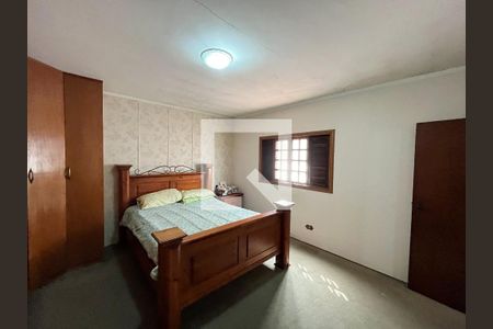 Suite de casa à venda com 7 quartos, 252m² em Cidade Domitila, São Paulo