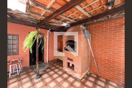 Casa à venda com 252m², 7 quartos e 3 vagas Casa à venda com 252m², 7 quartos e 3 vagasChurrasqueira