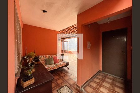 Casa à venda com 252m², 7 quartos e 3 vagas Casa à venda com 252m², 7 quartos e 3 vagasÁrea externa