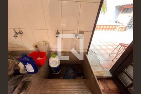 Casa à venda com 252m², 7 quartos e 3 vagas Casa à venda com 252m², 7 quartos e 3 vagasÁrea de Serviço