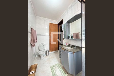 Casa à venda com 252m², 7 quartos e 3 vagas Casa à venda com 252m², 7 quartos e 3 vagasBanheiro 2