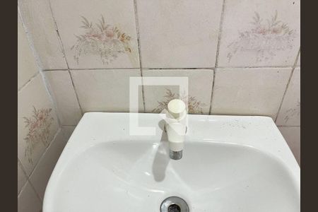 Casa à venda com 252m², 7 quartos e 3 vagas Casa à venda com 252m², 7 quartos e 3 vagasBanheiro de serviço