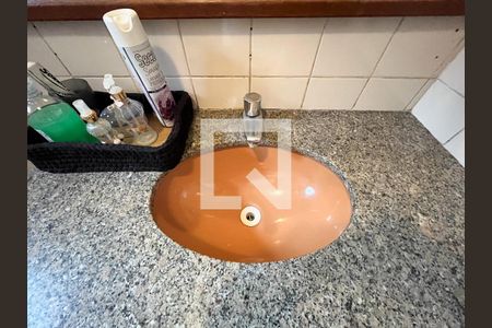 Casa à venda com 252m², 7 quartos e 3 vagas Casa à venda com 252m², 7 quartos e 3 vagasBanheiro 3