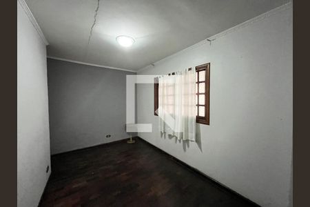 Casa à venda com 252m², 7 quartos e 3 vagas Casa à venda com 252m², 7 quartos e 3 vagasQuarto 5