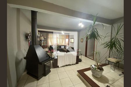 Casa à venda com 4 quartos, 280m² em Chácara das Pedras, Porto Alegre