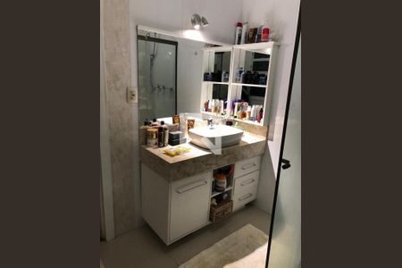 Apartamento à venda com 3 quartos, 73m² em São João, Porto Alegre