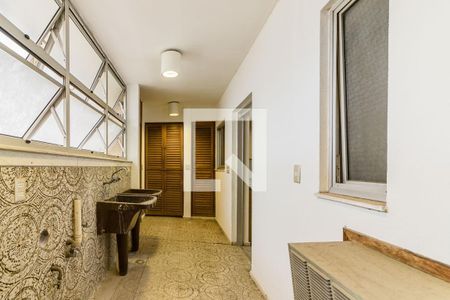 Casa à venda com 278m², 4 quartos e 4 vagas