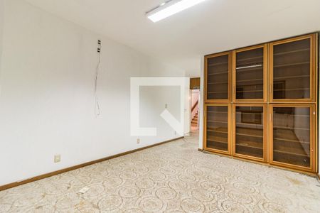 Casa à venda com 278m², 4 quartos e 4 vagas