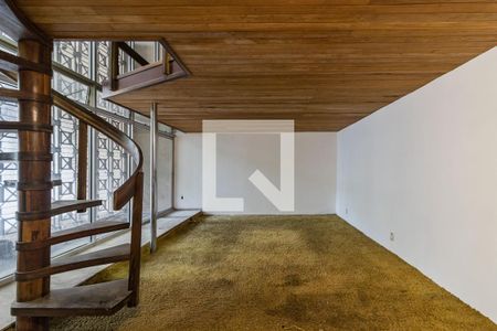 Casa à venda com 278m², 4 quartos e 4 vagas