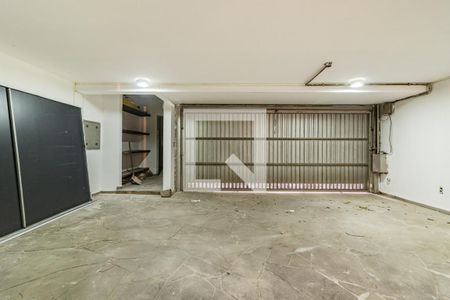 Casa à venda com 278m², 4 quartos e 4 vagas