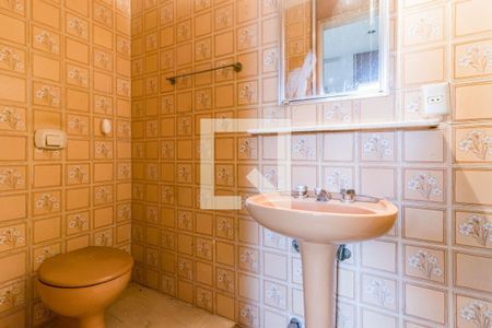 Casa à venda com 278m², 4 quartos e 4 vagas