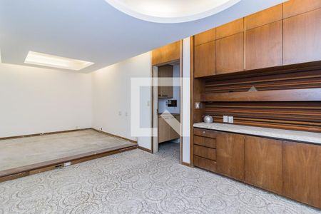 Casa à venda com 278m², 4 quartos e 4 vagas