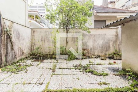 Casa à venda com 278m², 4 quartos e 4 vagas