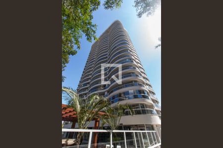 Apartamento à venda com 90m², 2 quartos e 2 vagasFachada do bloco