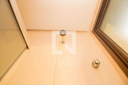 Apartamento à venda com 74m², 2 quartos e 2 vagasBanheiro Social