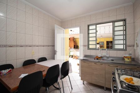 Casa à venda com 320m², 5 quartos e 1 vagaCasa 2 - Cozinha
