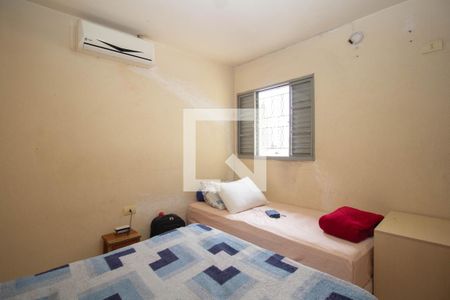 Casa à venda com 320m², 5 quartos e 1 vagaCasa 2 - Quarto 2