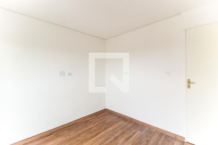Quarto de apartamento à venda com 1 quarto, 42m² em Vila Carmosina, São Paulo