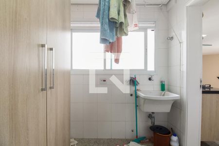 Apartamento à venda com 118m², 3 quartos e 1 vaga Apartamento à venda com 118m², 3 quartos e 1 vagaÁrea de serviço