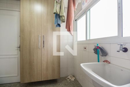Apartamento à venda com 118m², 3 quartos e 1 vaga Apartamento à venda com 118m², 3 quartos e 1 vagaÁrea de serviço