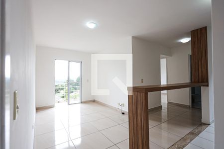 Sala  de apartamento para alugar com 2 quartos, 52m² em Jardim dos Ipês, Cotia
