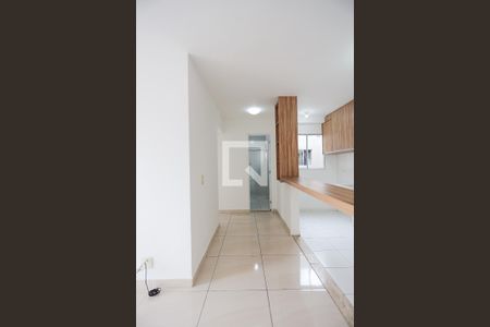 Sala - detalhes de apartamento para alugar com 2 quartos, 52m² em Jardim dos Ipês, Cotia
