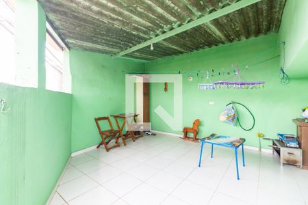 Casa à venda com 130m², 3 quartos e 1 vaga Casa à venda com 130m², 3 quartos e 1 vagaQuintal