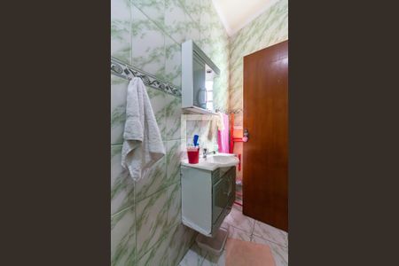 Casa à venda com 130m², 3 quartos e 1 vaga Casa à venda com 130m², 3 quartos e 1 vagaBanheiro de Serviço