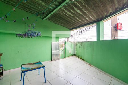 Casa à venda com 130m², 3 quartos e 1 vaga Casa à venda com 130m², 3 quartos e 1 vagaQuintal
