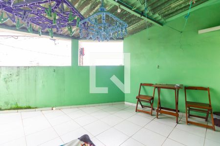 Casa à venda com 130m², 3 quartos e 1 vaga Casa à venda com 130m², 3 quartos e 1 vagaQuintal