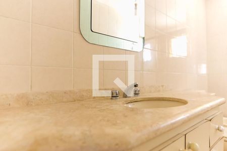 Apartamento à venda com 148m², 4 quartos e 4 vagasBanheiro Social