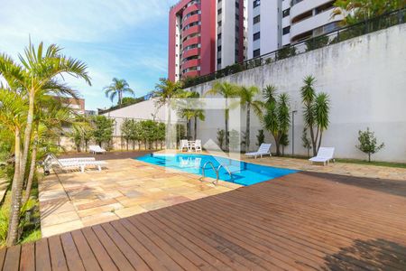 Apartamento à venda com 148m², 4 quartos e 4 vagasÁrea comum - Piscina