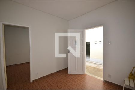 Sala de casa para alugar com 2 quartos, 70m² em Penha Circular, Rio de Janeiro