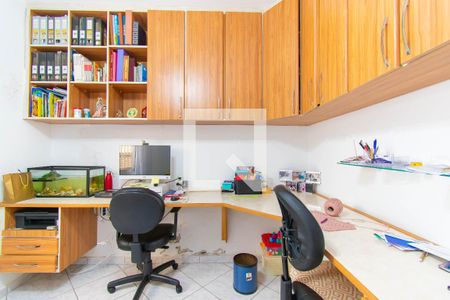 Casa à venda com 363m², 3 quartos e 4 vagas Casa à venda com 363m², 3 quartos e 4 vagasQuarto 2